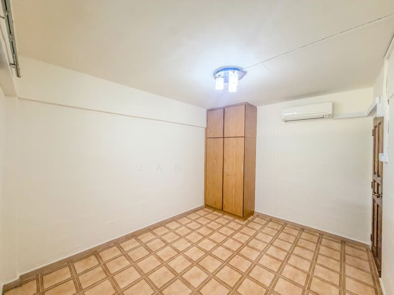 108 Tampines Street 11, 108 Tampines Street 11, 2 Bedrooms, 796 sqft, HDB Flat For Sale, by Jane Li, 500205637 - Bedroom 2 - PropertyGuru.com.sg