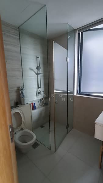 d'Leedon (Former Farrer Court), 7 Leedon Heights, 3 Bedrooms, 1,206 sqft, Condominium For Rent, by Deng Youping, 500205639 - Bathroom - PropertyGuru.com.sg