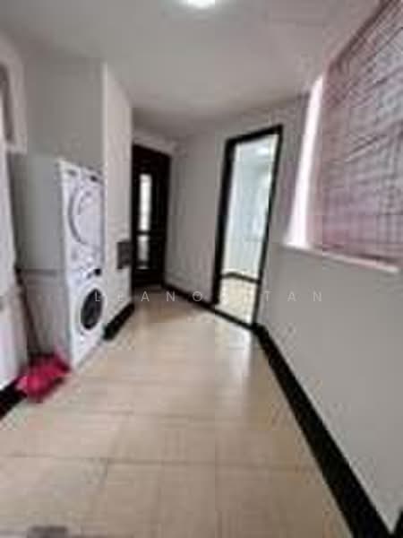 Balmoral 8, 8 Balmoral Road, 3 Bedrooms, 1,841 sqft, Condominium For Sale, by Eleanor Tan, 500205654 - Corridor - PropertyGuru.com.sg