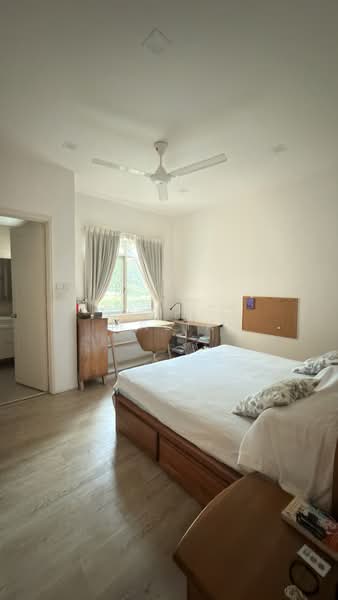 Costa Rhu, 9 Rhu Cross, 4 Bedrooms, 2,551 sqft, Condominium For Sale, by Deepti Malik, 500205657 - Bedroom - PropertyGuru.com.sg