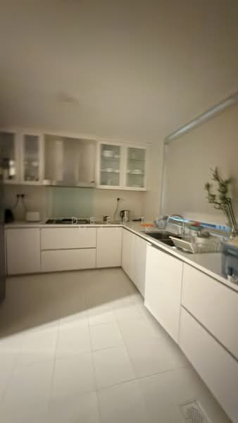 Costa Rhu, 9 Rhu Cross, 4 Bedrooms, 2,551 sqft, Condominium For Sale, by Deepti Malik, 500205657 - Kitchen - PropertyGuru.com.sg