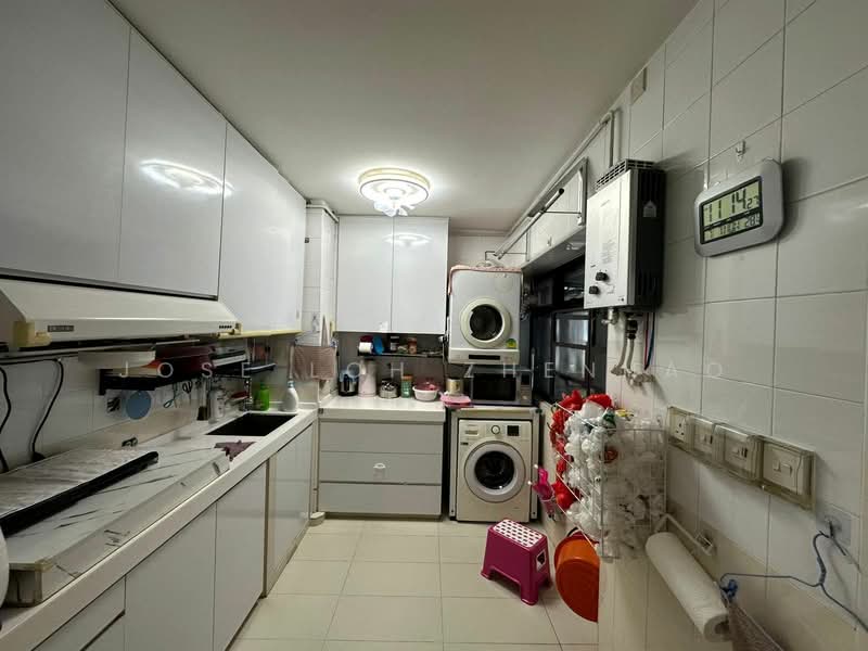 26D Jalan Membina, 26D Jalan Membina, 3 Bedrooms, 968 sqft, HDB Flat For Sale, by Jose Loh Zhenhao, 500205674 - Kitchen - PropertyGuru.com.sg