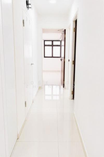 26D Jalan Membina, 26D Jalan Membina, Alexandra / Commonwealth, 3 Bedrooms, 969 sqft, HDB Flat For Sale, by Jose Loh Zhenhao, 500205674 - Corridor - PropertyGuru.com.sg