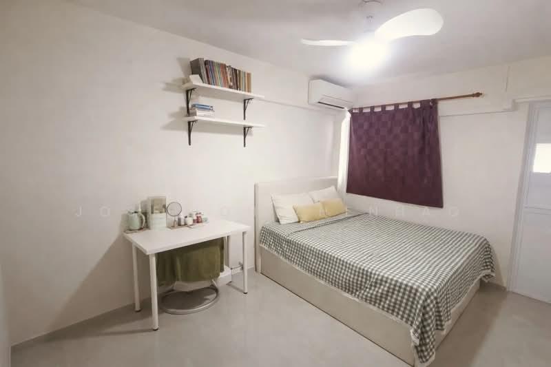 520 Bedok North Avenue 1, 520 Bedok North Avenue 1, 2 Bedrooms, 721 sqft, HDB Flat For Sale, by Jose Loh Zhenhao, 500205730 - Bedroom - PropertyGuru.com.sg