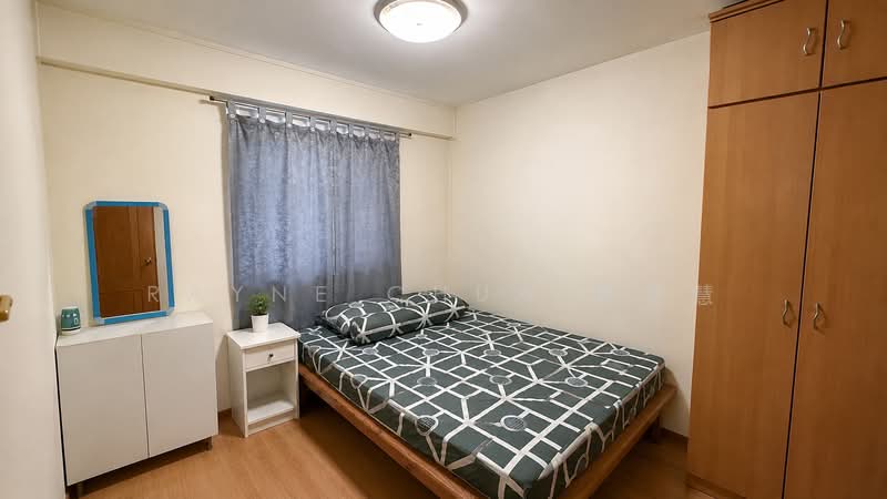 96 Lorong 3 Toa Payoh, 96 Lorong 3 Toa Payoh, 2 Bedrooms, 732 sqft, HDB Flat For Sale, by Rayne Chua 蔡美慧, 500205741 - Bedroom - PropertyGuru.com.sg