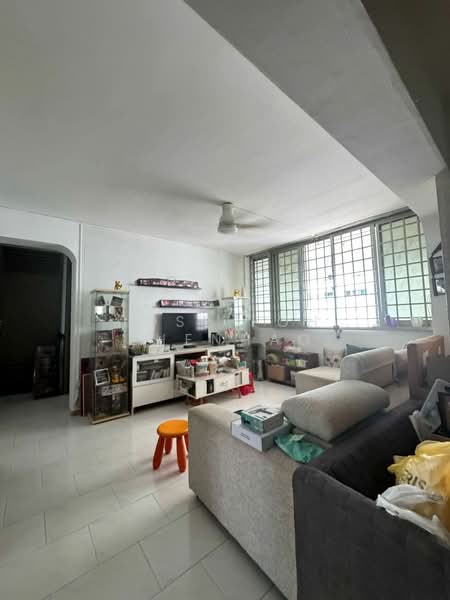 127 Pasir Ris Street 11, 127 Pasir Ris Street 11, 3 Bedrooms, 1,108 sqft, HDB Flat For Sale, by Jose Loh Zhenhao, 500205748 - Living Room - PropertyGuru.com.sg
