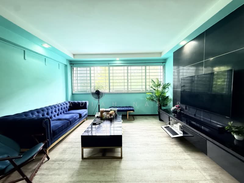 449 Tampines Street 42, 449 Tampines Street 42, 3 Bedrooms, 1,313 sqft, HDB Flat For Sale, by Nadiah Nasir, 500205750 - Living Room - PropertyGuru.com.sg
