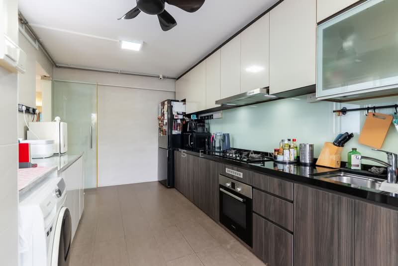 613 Bedok Reservoir Road, 613 Bedok Reservoir Road, 3 Bedrooms, 1,324 sqft, HDB Flat For Sale, by Denise Tan, 500205756 - Kitchen - PropertyGuru.com.sg