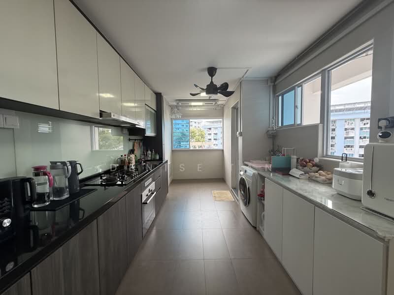 613 Bedok Reservoir Road, 613 Bedok Reservoir Road, 3 Bedrooms, 1,324 sqft, HDB Flat For Sale, by Denise Tan, 500205756 - Kitchen - PropertyGuru.com.sg
