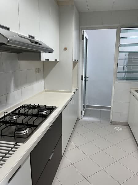 Parc Haven, 12 Lorong Limau, 1 Bedroom, 690 sqft, Condominium For Sale, by May Hill, 500205759 - Kitchen - PropertyGuru.com.sg