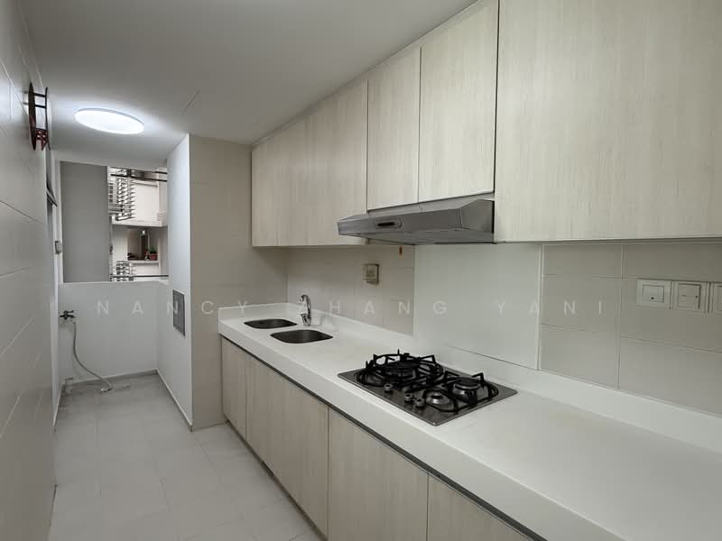 The Quartz, 51 Compassvale Bow, 3 Bedrooms, 1,045 sqft, Condominium For Rent, by Nancy Zhang Yani, 500205782 - Kitchen - PropertyGuru.com.sg