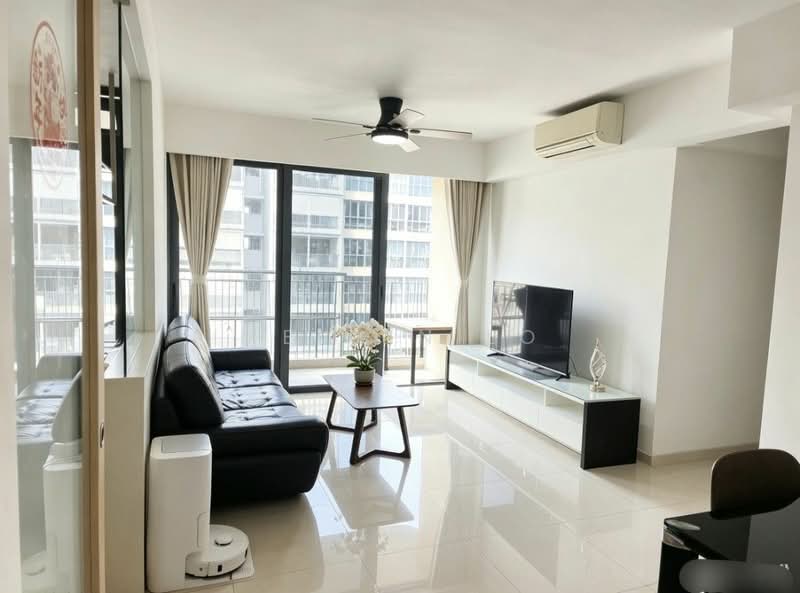Hundred Palms Residences, 264 Yio Chu Kang Road, 4 Bedrooms, 1,270 sqft, Executive Condominium For Sale, by Melvin Lo, 500205787 - Living Room - PropertyGuru.com.sg