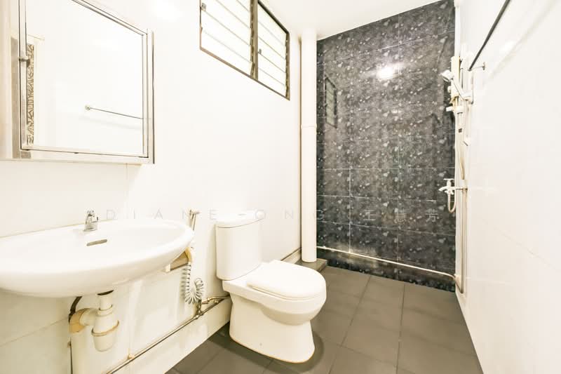 786D Woodlands Drive 60, 786D Woodlands Drive 60, 4 Bedrooms, 1,312 sqft, HDB Flat For Sale, by Diane Ong 王慧芳, 500205788 - Bathroom - PropertyGuru.com.sg