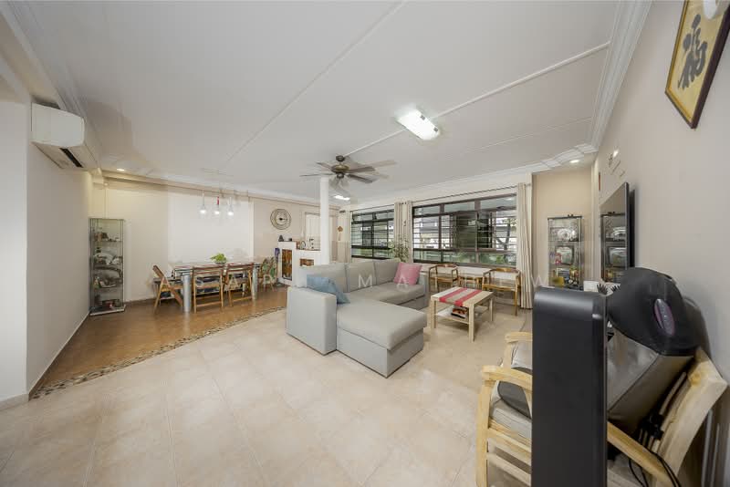 519 Jelapang Road, 519 Jelapang Road, 3 Bedrooms, 1,346 sqft, HDB Flat For Sale, by Asaph Mathew, 500205792 - Living Room - PropertyGuru.com.sg