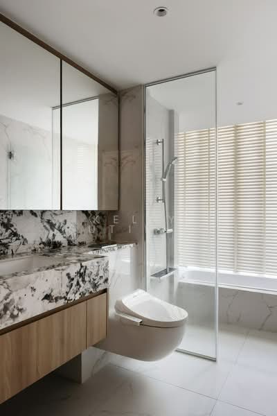 The Oceanfront @ Sentosa Cove, , 3 Bedrooms, 1,711 sqft, Condominium For Sale, by Kelly Sutina Tan, 500205798 - Bathroom - PropertyGuru.com.sg