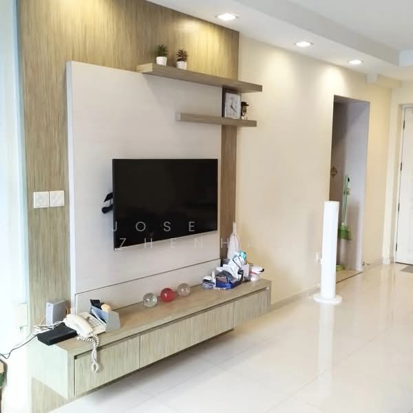 50 Strathmore Avenue, 50 Strathmore Avenue, 3 Bedrooms, 969 sqft, HDB Flat For Sale, by Jose Loh Zhenhao, 500205813 - Living Room - PropertyGuru.com.sg