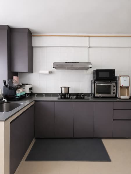 463 Jurong West Street 41, 463 Jurong West Street 41, 2 Bedrooms, 721 sqft, HDB Flat For Sale, by Merlyn Ong, 500205814 - Kitchen - PropertyGuru.com.sg
