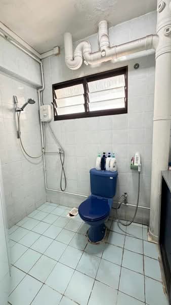 507 Jelapang Road, 507 Jelapang Road, 4 Bedrooms, 1,292 sqft, HDB Flat For Sale, by Jose Loh Zhenhao, 500205829 - Bathroom - PropertyGuru.com.sg