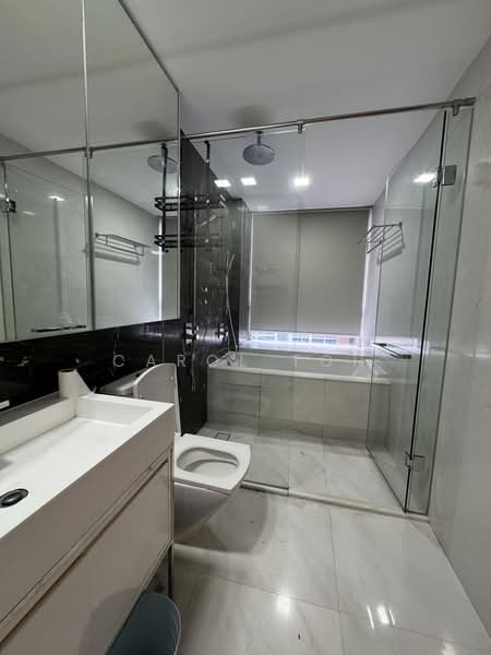 Floridian, 965 Bukit Timah Road, 4 Bedrooms, 1,862 sqft, Condominium For Rent, by Carol Toh, 500205837 - Bathroom - PropertyGuru.com.sg