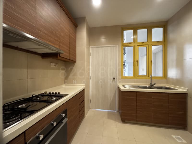 Orange Regency, 101 Fernhill Road, 3 Bedrooms, 2,422 sqft, Apartment For Rent, by Eng Ong, 500205930 - Kitchen - PropertyGuru.com.sg