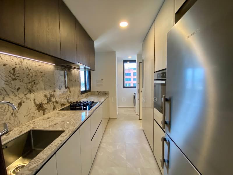 Tembusu Grand, 94 Jalan Tembusu, 3 Bedrooms, 990 sqft, Condominium For Rent, by Gerald Ng, 500205933 - Kitchen - PropertyGuru.com.sg