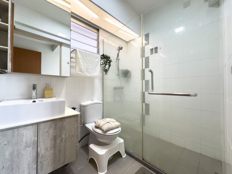 213A Punggol Walk, 213A Punggol Walk, 3 Bedrooms, 1,001 sqft, HDB Flat For Sale, by Javier Ng 黄允健, 500205936 - Bathroom - PropertyGuru.com.sg