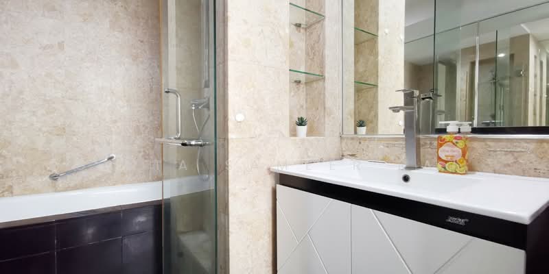 Grandeur 8, 2 Ang Mo Kio Central 3, Room Rental, 200 sqft, Condominium For Rent, by Gupta Sameer Raj, 500205949 - Bathroom - PropertyGuru.com.sg