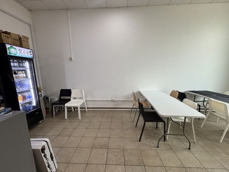 shop lot no GST @3mins walk Bright Hill MRT, , 600 sqft, Other Retail For Rent, by SG Yong, 500205950 - Interior - CommercialGuru.com.sg