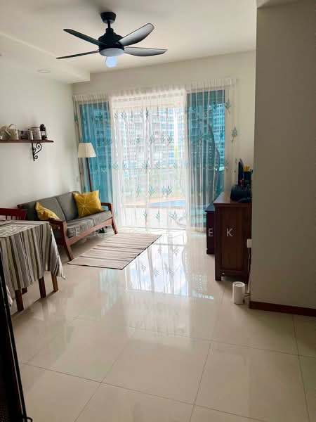 Waterview, 75 Tampines Avenue 1, 2 Bedrooms, 926 sqft, Condominium For Sale, by Eric Kwek, 500205954 - Living Room - PropertyGuru.com.sg