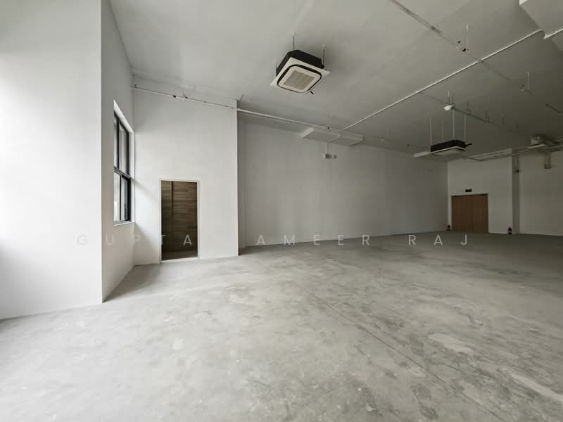 Interlocal Centre, 100G Pasir Panjang Road, 5,096 sqft, Light Industrial (B1) For Rent, by Gupta Sameer Raj, 500205957 - Interior - CommercialGuru.com.sg