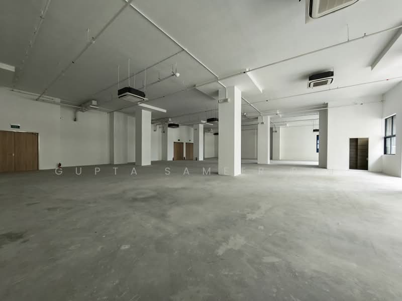 Interlocal Centre, 100G Pasir Panjang Road, 5,096 sqft, Light Industrial (B1) For Rent, by Gupta Sameer Raj, 500205957 - Interior - CommercialGuru.com.sg