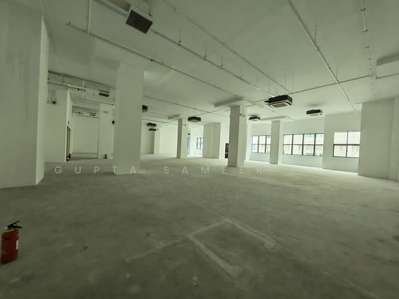 Interlocal Centre, 100G Pasir Panjang Road, 5,096 sqft, Light Industrial (B1) For Rent, by Gupta Sameer Raj, 500205957 - CommercialGuru.com.sg