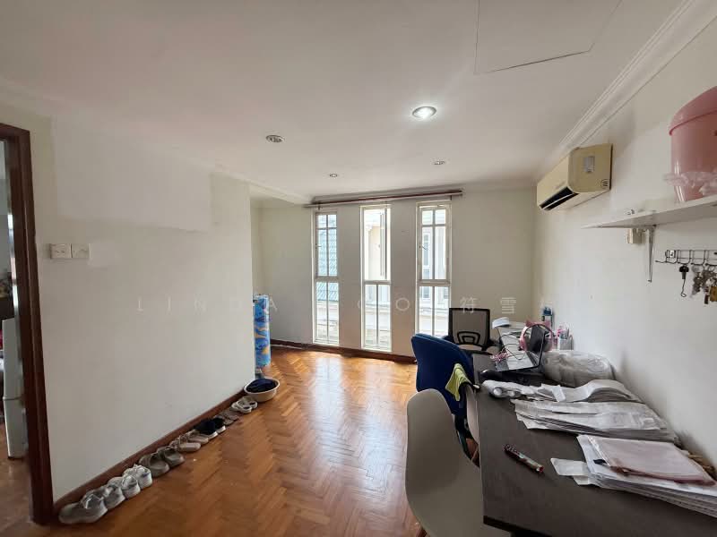 🌟🏡 Rare 8m Wide Frontage Tai Keng Garden Corner Terrace, , 5 Bedrooms, 3,920 sqft, Corner Terrace For Sale, by Linda Foo 符雪梅, 500205958 - 2nd floor Family Room - PropertyGuru.com.sg