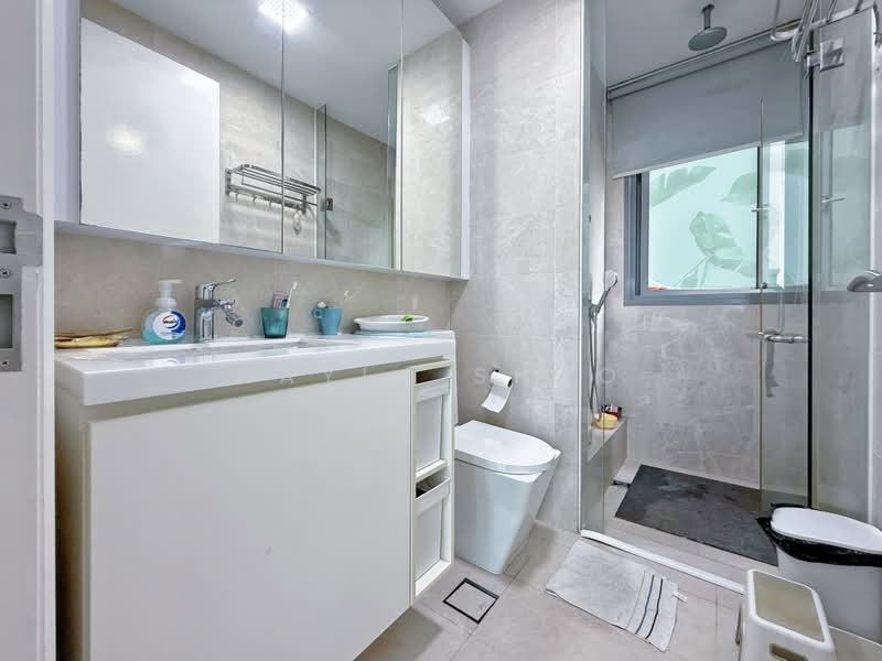 Kingsford Hillview Peak, 105 Hillview Rise, 4 Bedrooms, 1,249 sqft, Condominium For Sale, by Rayla Shao, 500205962 - Bathroom - PropertyGuru.com.sg