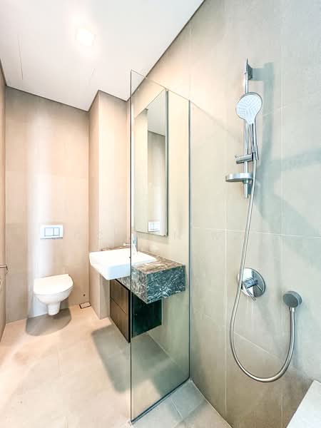 Large Rms, Quiet Hood, Lovely Community - Duchess Res, Duchess Res, 3 Bedrooms, 1,464 sqft, Condominium For Rent, by Jocelyn Wee, 500205970 - Bathroom - PropertyGuru.com.sg