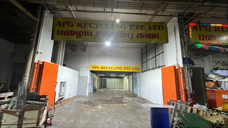 Pioneer Centre, 1 Soon Lee Street, 1,700 sqft, Factory / Workshop (B2) For Rent, by P N Samy, 500205975 - Entrance - CommercialGuru.com.sg