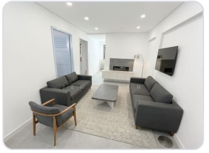 44 Circuit Road, 44 Circuit Road, Macpherson / Potong Pasir, 2 Bedrooms, 560 sqft, HDB Flat For Sale, by Jenny Tan, 500205978 - Living Room - PropertyGuru.com.sg