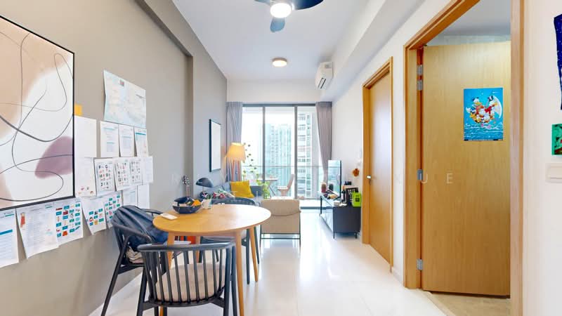 Nyon, 12 Amber Road, 2 Bedrooms, 721 sqft, Condominium For Rent, by Cherlyn Loh Xue Ting, 500205986 - Living Room - PropertyGuru.com.sg
