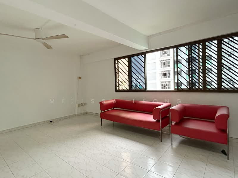 5 Marsiling Drive, 5 Marsiling Drive, 2 Bedrooms, 969 sqft, HDB Flat For Sale, by Melissa Leong, 500205993 - Living Room - PropertyGuru.com.sg