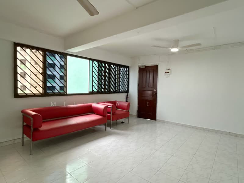 5 Marsiling Drive, 5 Marsiling Drive, 2 Bedrooms, 969 sqft, HDB Flat For Sale, by Melissa Leong, 500205993 - Living Room - PropertyGuru.com.sg