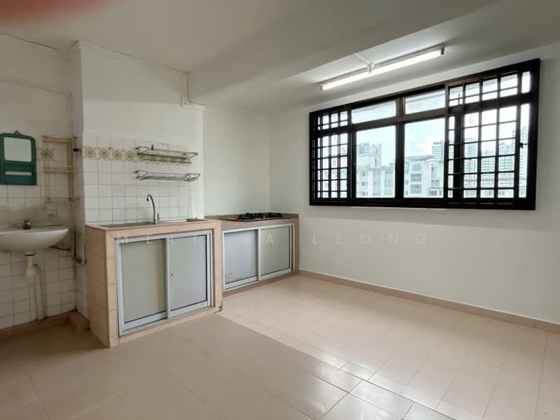 5 Marsiling Drive, 5 Marsiling Drive, 2 Bedrooms, 969 sqft, HDB Flat For Sale, by Melissa Leong, 500205993 - Kitchen - PropertyGuru.com.sg