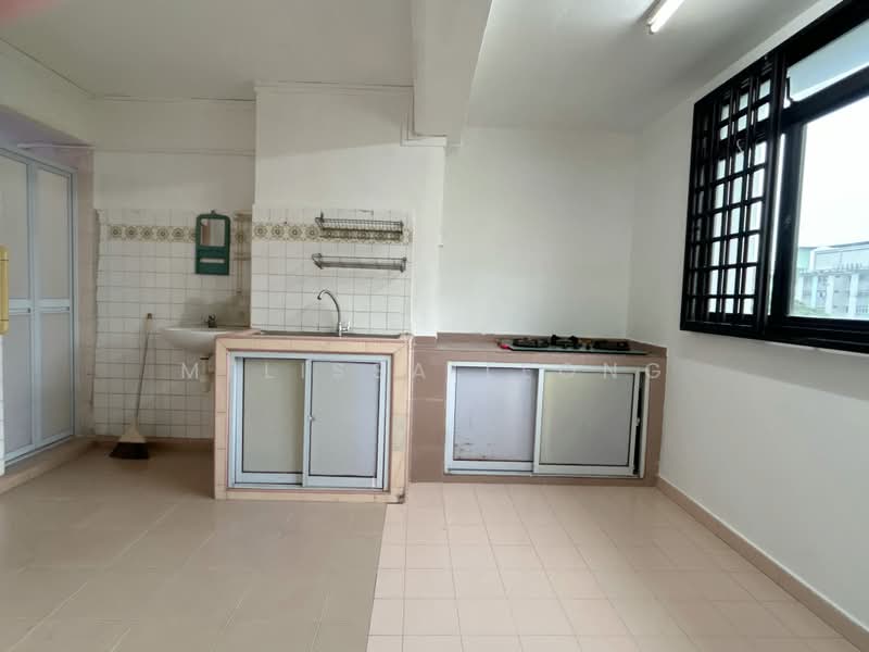 5 Marsiling Drive, 5 Marsiling Drive, 2 Bedrooms, 969 sqft, HDB Flat For Sale, by Melissa Leong, 500205993 - Kitchen - PropertyGuru.com.sg