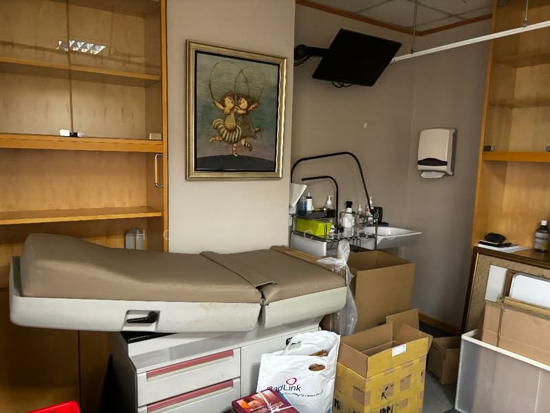 Mount Elizabeth Hospital / Medical Center, 3 Mount Elizabeth, 126 sqft, Medical For Rent, by Ho Bee Choo, 500206002 - Interior - CommercialGuru.com.sg