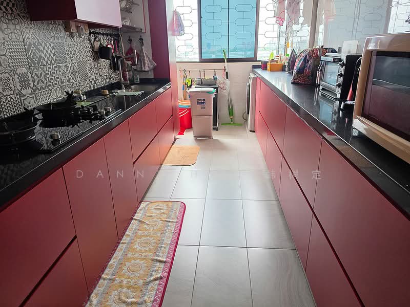 Sherwood Towers, 3 Jalan Anak Bukit, 3 Bedrooms, 1,292 sqft, Apartment For Sale, by Danny Han 韩树定, 500206014 - Kitchen - PropertyGuru.com.sg