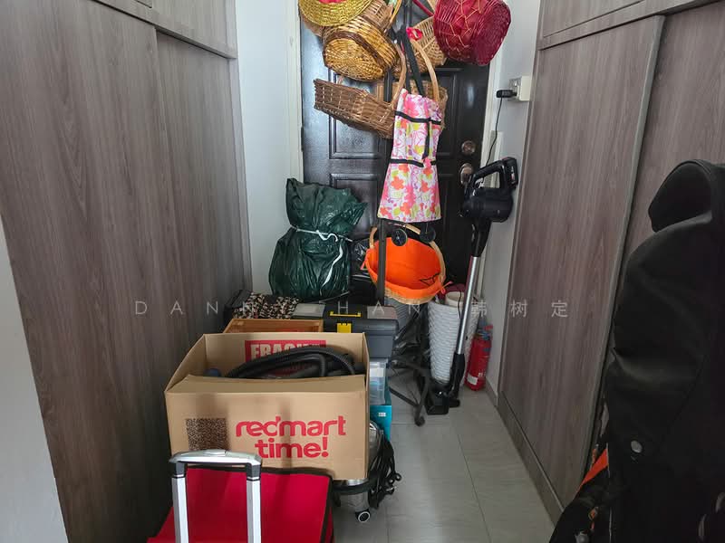 Sherwood Towers, 3 Jalan Anak Bukit, 3 Bedrooms, 1,292 sqft, Apartment For Sale, by Danny Han 韩树定, 500206014 - Storeroom - PropertyGuru.com.sg