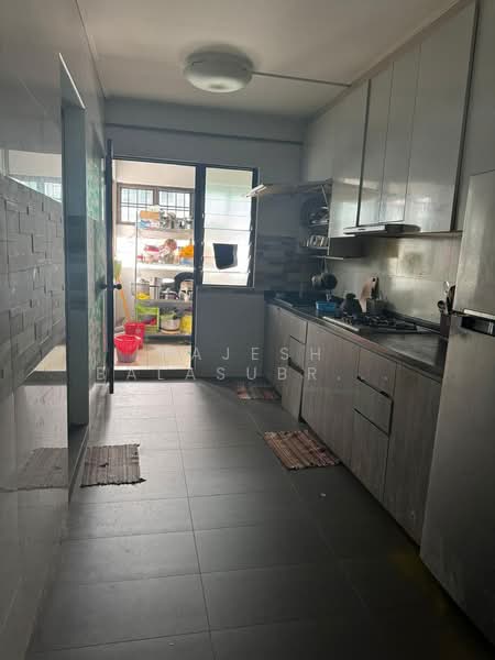 546 Woodlands Drive 16, 546 Woodlands Drive 16, 3 Bedrooms, 1,313 sqft, HDB Flat For Rent, by Rajesh Balasubramanian, 500206020 - Kitchen - PropertyGuru.com.sg