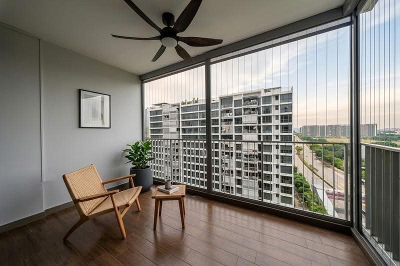 Twin Waterfalls, 122 Punggol Walk, Hougang / Punggol / Sengkang, 4 Bedrooms, 1,238 sqft, Executive Condominium For Sale, by Shanel Liew, 500206021 - Balcony - PropertyGuru.com.sg