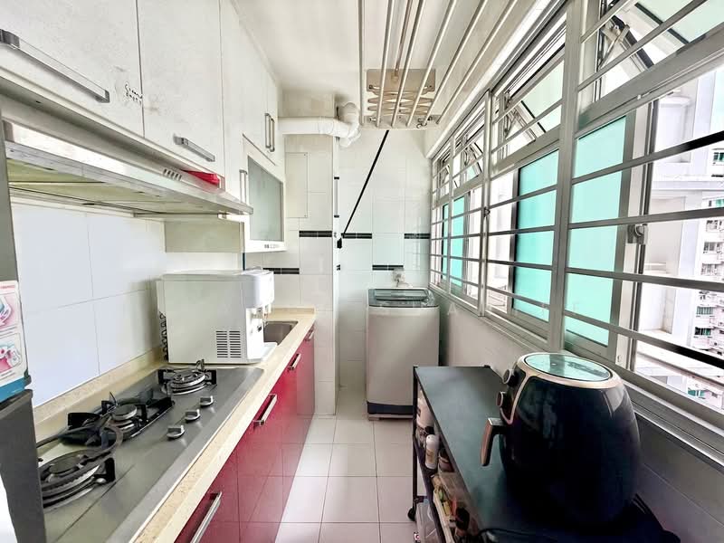 424B Yishun Avenue 11, 424B Yishun Avenue 11, 1 Bedroom, 506 sqft, HDB Flat For Sale, by Hidayat Shariff, 500206026 - Kitchen - PropertyGuru.com.sg