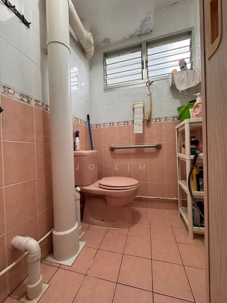 735 Yishun Street 72, 735 Yishun Street 72, 2 Bedrooms, 882 sqft, HDB Flat For Sale, by Jo Lim, 500206036 - PropertyGuru.com.sg