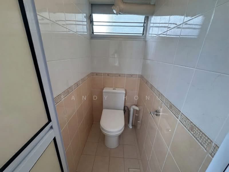 1 Haig Road, 1 Haig Road, 2 Bedrooms, 635 sqft, HDB Flat For Sale, by Sandy Hong, 500206053 - Bathroom - PropertyGuru.com.sg